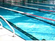 ALERTA: Una jove en estat crític després d’un incident a la piscina de la UAB