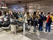 Andanes i trens plens a Sabadell en la primera de les cinc jornades de vaga dels maquinistes a FGC