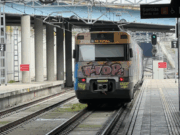 Descarrila un tren de mercaderies a l’R8 i sacseja la connexió ferroviària de Rubí