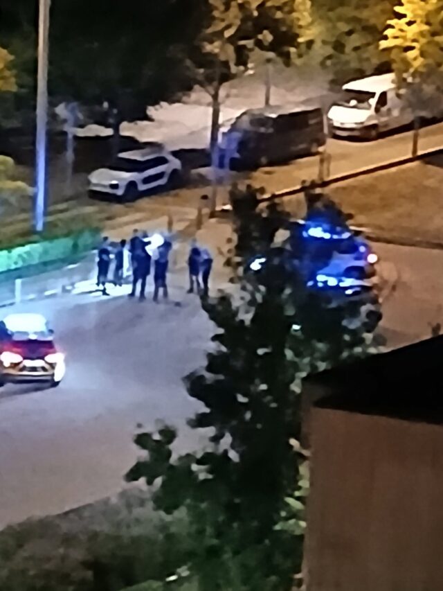Nit de baralles a la Rambla de Rubí. Foto: Xarxes